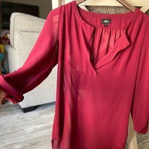 XS Cranberry colored blouse with quarter sleeves